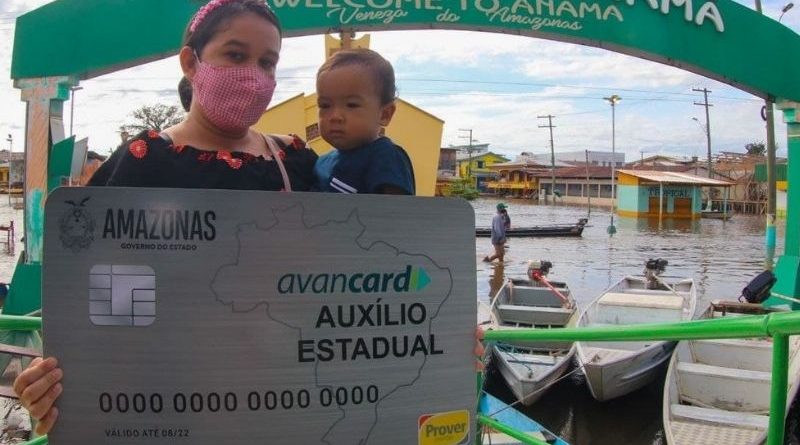 Auxílio Enchente começa a ser pago em Anamã pelo governador Wilson Lima