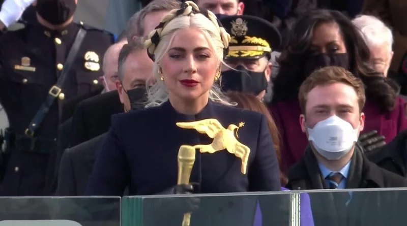 Lady Gaga revela que engravidou após ser estuprada aos 19 anos por produtor