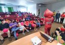 Prefeitura promove palestra com 'Zé Gotinha' para incentivar doação de sangue