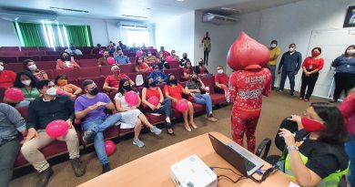 Prefeitura promove palestra com 'Zé Gotinha' para incentivar doação de sangue