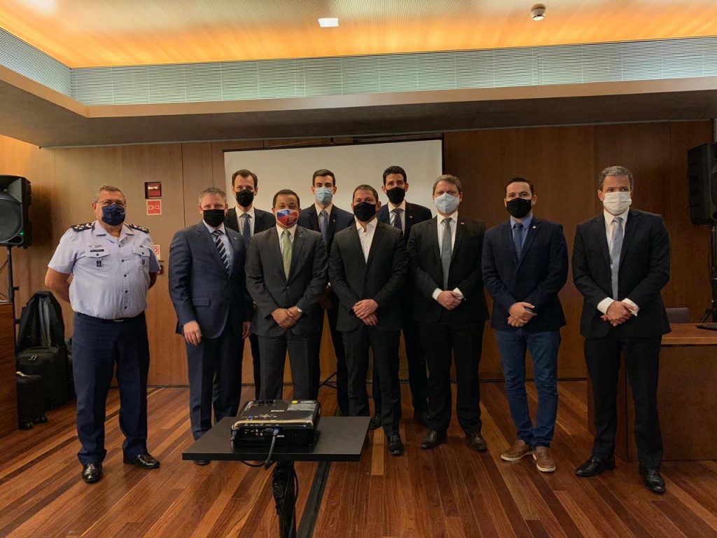 Deputado comemora lançamento de voos da Azul para oito cidades no Amazonas