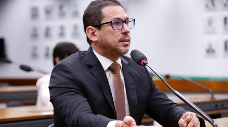 PL de Marcelo Ramos que regulamenta mercado de carbono é aprovado na Comissão de Indústria e Comércio da Câmara
