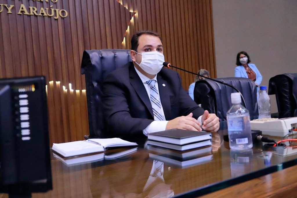 Roberto Cidade sugere realização do diagnóstico de mieloma múltiplo na rede pública