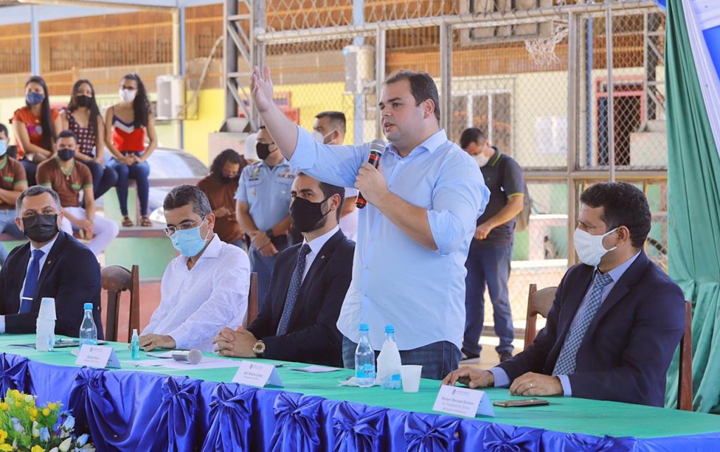 Roberto Cidade participa de inauguração do Polo da DPE em Manicoré