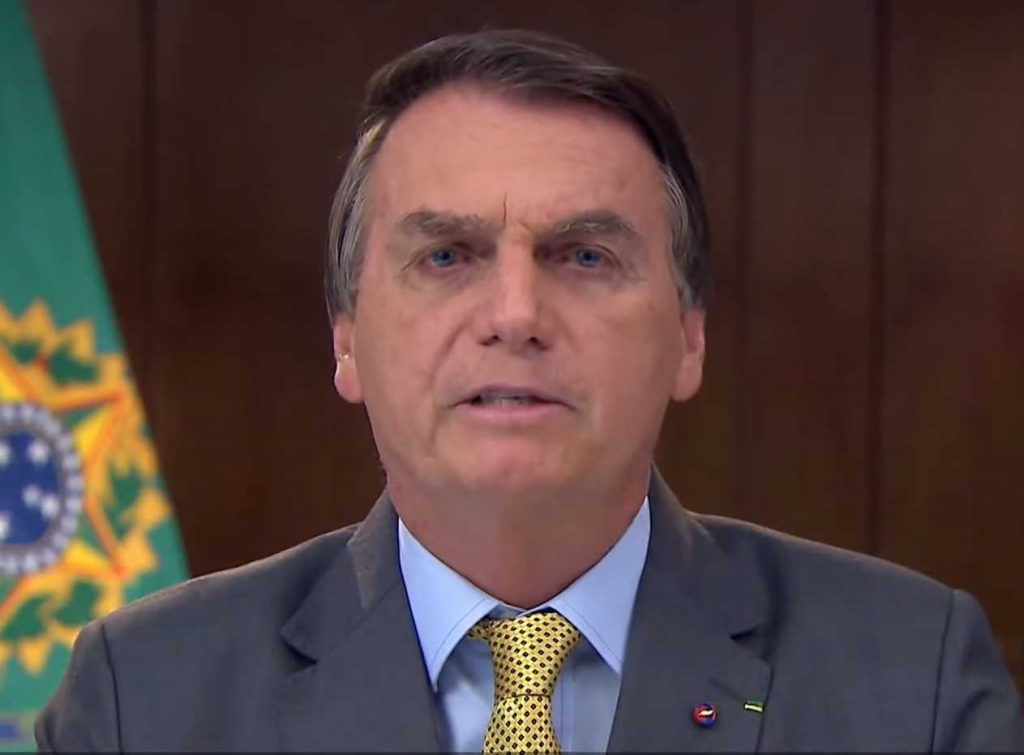 Após três anos falando em 'fraudes eleitorais', Bolsonaro faz live com notícias falsas e admite não ter provas das acusações