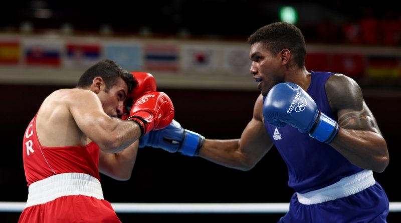 Abner Teixeira vence e garante primeira medalha do boxe em Tóquio