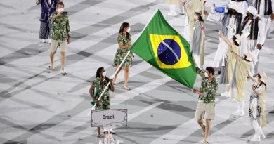 Ketleyn e Bruninho viram porta-bandeira e mestre-sala na abertura das Olimpíadas