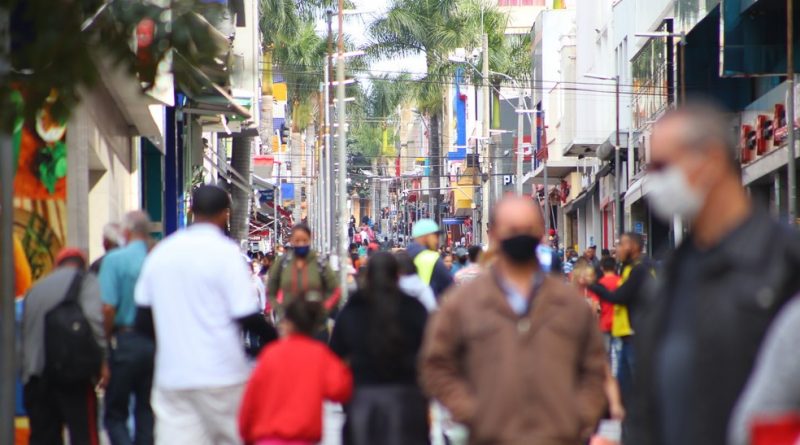 Vendas do comércio crescem 1,4% em maio, no 2º mês consecutivo de alta