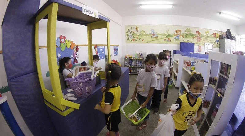 Escola da Prefeitura de Manaus realiza projeto sobre educação financeira ‘Criança Cidadã’