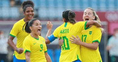 Com dois de Marta, Brasil estreia nas Olimpíadas com goleada sobre a China
