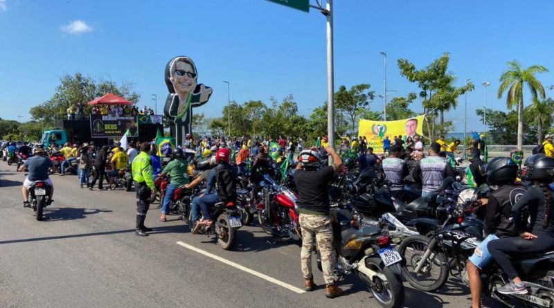 Motociclistas fazem ato em apoio a Bolsonaro em Manaus