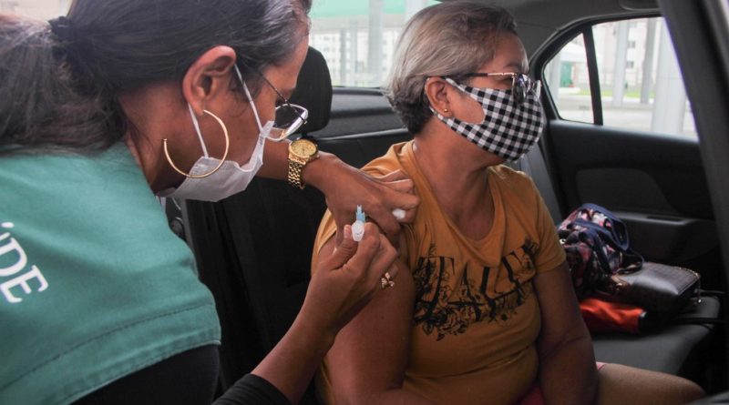 Manaus aplica somente segunda dose de vacina contra a Covid-19 nesta segunda