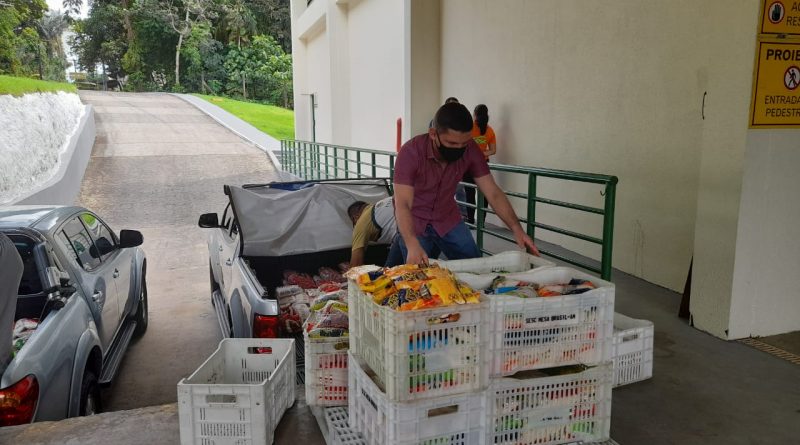 A campanha de Dia dos Pais (domingo, 08 de agosto) do Amazonas Shopping continua arrecadando alimentos, que serão entregues a famílias em situação de vulnerabilidade social. As doações poderão ser feitas até domingo.