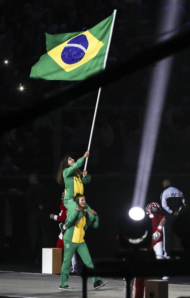 Uma é coração e a outra é a razão: conheça a dupla Martine Grael e Kahena Kunze
