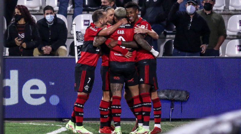 Flamengo ativa o "modo Libertadores", e trio ofensivo encaminha a ida para semifinal