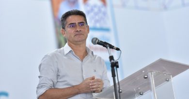 Prefeitura de Manaus manda todos os funcionários se vacinarem contra a Covid-19