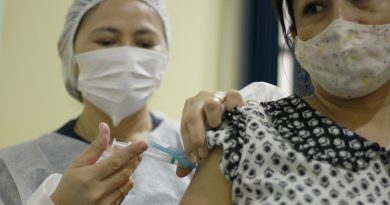 Com municípios vivendo alta de casos, AM tem 516 mil pessoas atrasadas para a segunda dose da vacina contra a Covid