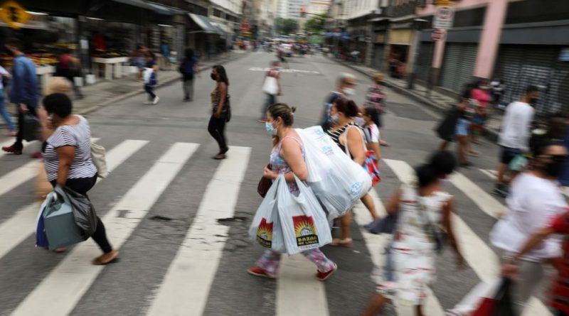 Período de fim de ano é armadilha para compradores compulsivos