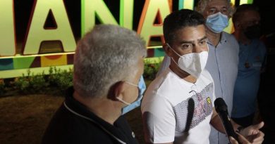 Pontos turísticos vão ganhar letreiros e Ponta Negra tem estreia da assinatura oficial de Manaus