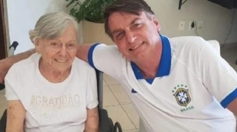 Mãe de Bolsonaro morreu após duas paradas cardiorrespiratórias