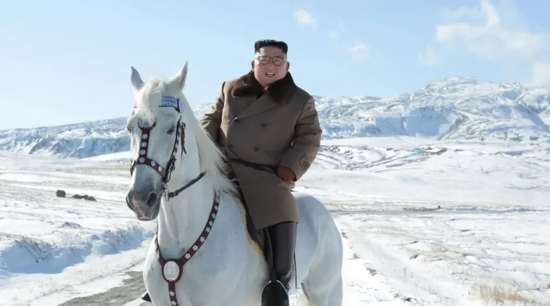 TV norte-coreana dá tratamento cinematográfico para lançamento de míssil